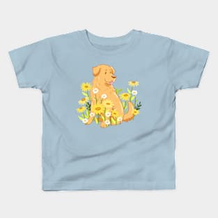 Cute golden retriever and daisy flowers Kids T-Shirt